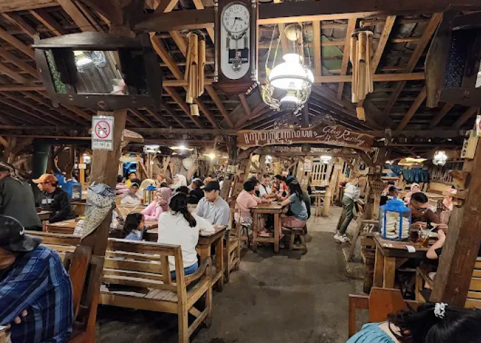 4 Tempat Kuliner Murah di Jogja yang Selalu Ramai saat Akhir Pekan, Dijamin Bikin Ketagihan