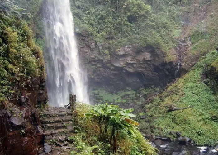 Mitos Curug Cipendok di Kabupaten Banyumas, Wisatawan Kerap Melihat Sosok yang Diduga Dewi Intan