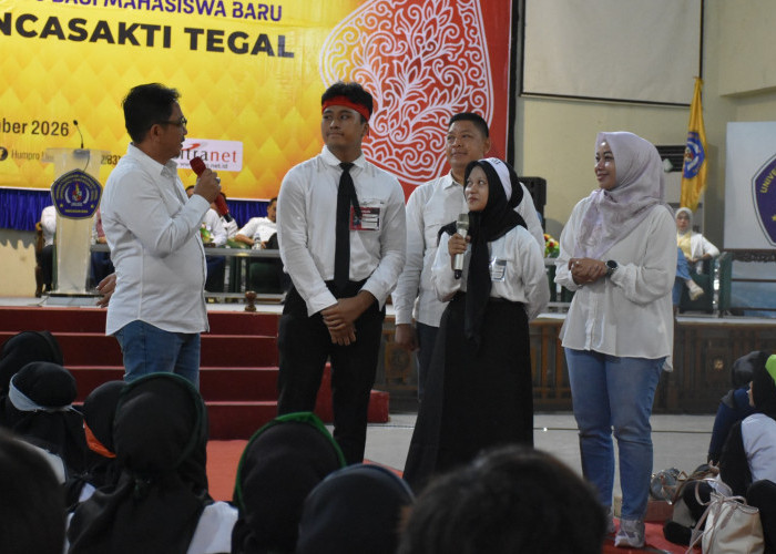 PKKMB Resmi Dibuka, Rektor UPS Tegal Sapa Ribuan Mahasiswa Baru