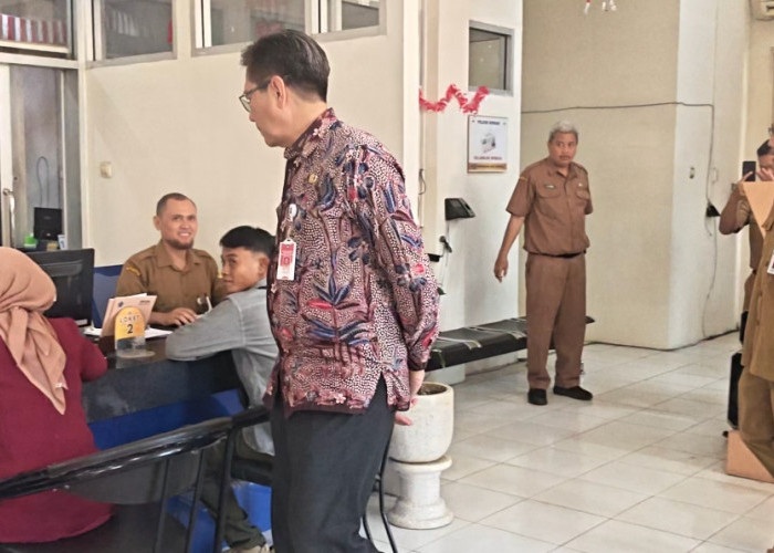 Direktur IDKD Kemendagri ke Disdukcapil Brebes, Dorong Warga Aktivasi IKD