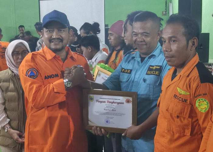 Rela Perih Tanpa Pamrih, 18 Relawan Kebencanaan Pemalang Terima Penghargaan