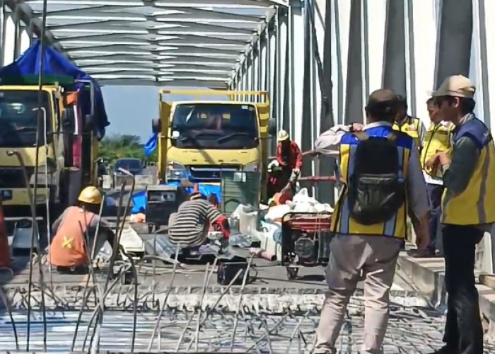 Perbaikan Jembatan Poncol Brebes Diperkirakan Rampung 3 Hari Lagi, Pengguna Jalan Dimohon Bersabar