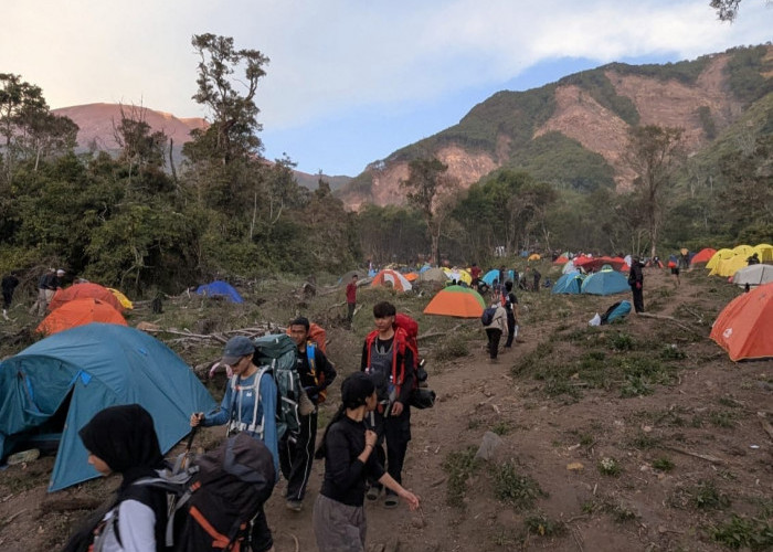 Pendaki Tektok Gunung Slamet via Permadi Guci Wajib Pakai Guide, Kecelakaan Jadi Bahan Evaluasi