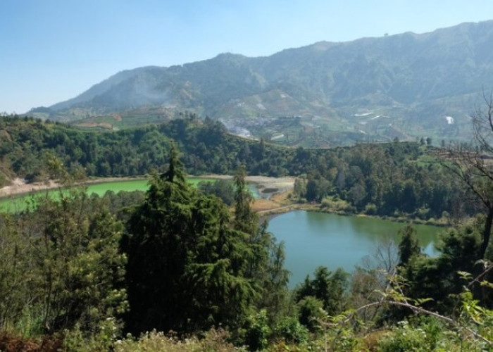 5 Telaga Indah di Indonesia dengan Mitos Unik dan Tersembunyi