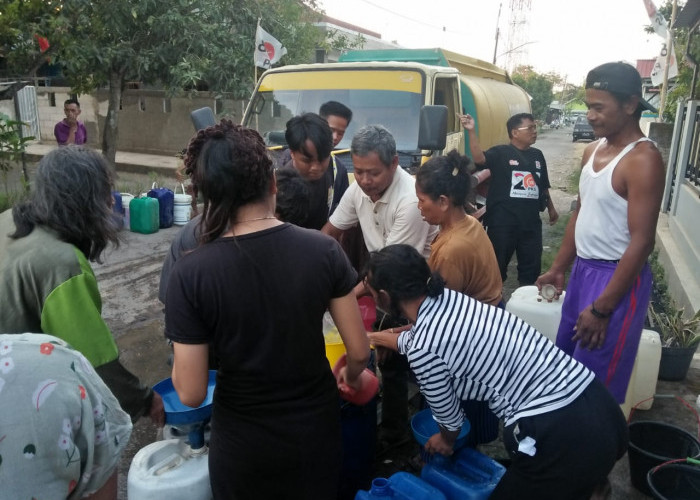 Warga Cigadung Kecamatan Banjarharjo Mulai Kesulitan Air Bersih