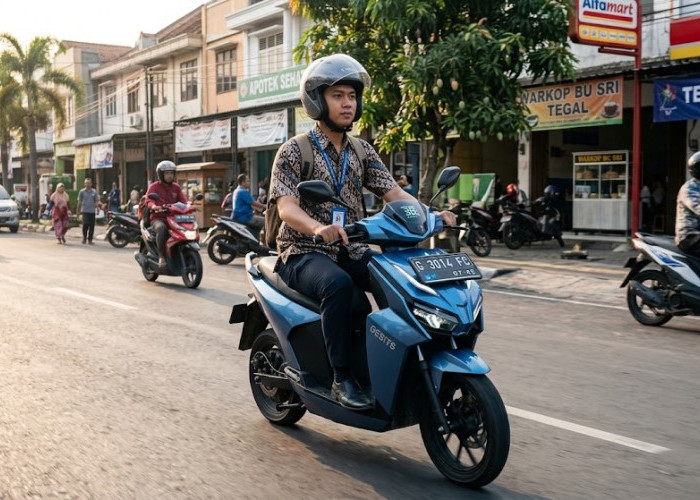 Motor Listrik Pekerja Kantoran atau Bensin, Mana yang Cocok?