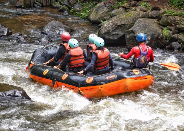 4 Wisata Alam di Magelang yang Menantang, Pemula Boleh Coba