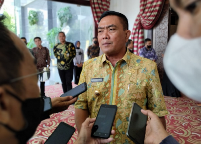 Maju Bacaleg DPR RI, Walikota Cirebon Nashrudin Azis Mengundurkan Diri 