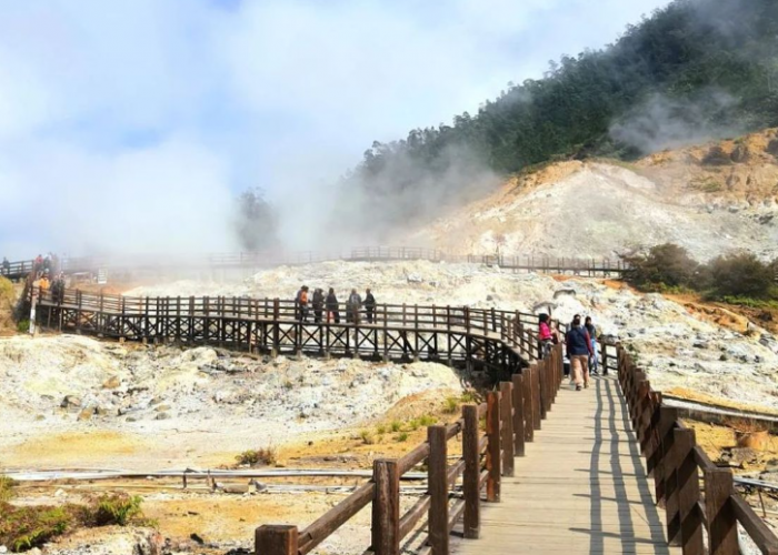 Liburan Seru! 4 Destinasi Wisata Alam di Dieng untuk Keluarga