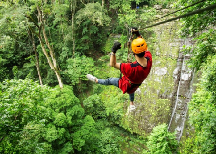 4 Spot Naik Flying Fox di Jawa Tengah dengan View Memukau