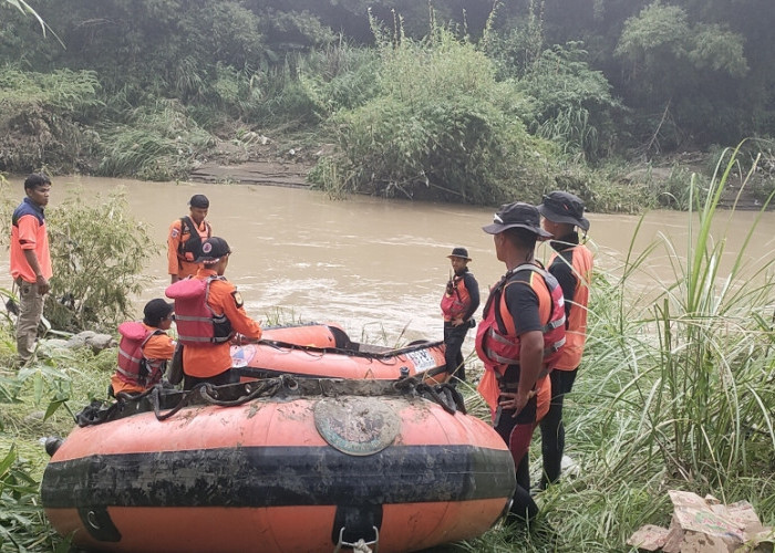 Tiga Pria di Brebes Tenggelam di Sungai Cisanggarung, Baru Satu Jazad yang Ditemukan