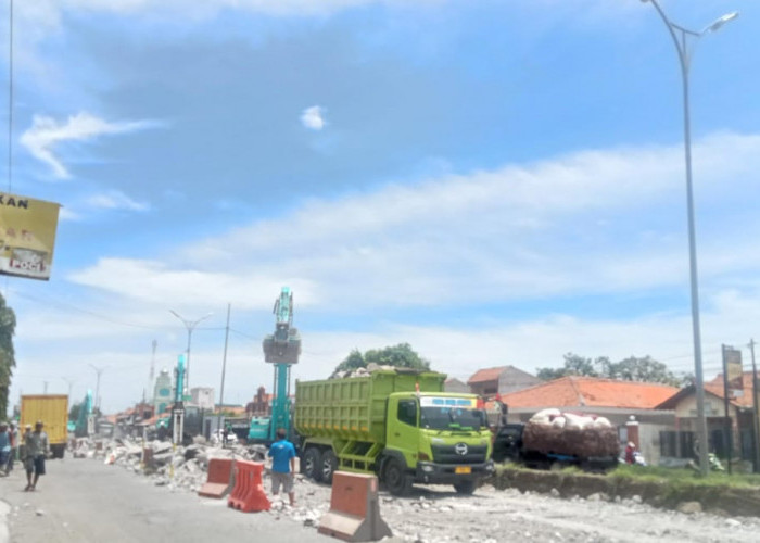 Jalan Jalingkut Tegal Mulai Rusak, Perbaikan Dikebut Jelang Arus Mudik