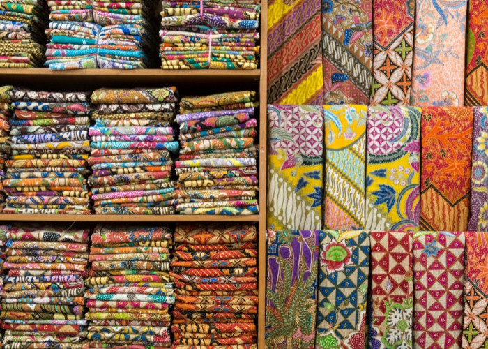 Wisata ke Cirebon Makin Lengkap dengan 4 Oleh-Oleh Non-Makanan Ini, Bikin Kagum Wisatawan!