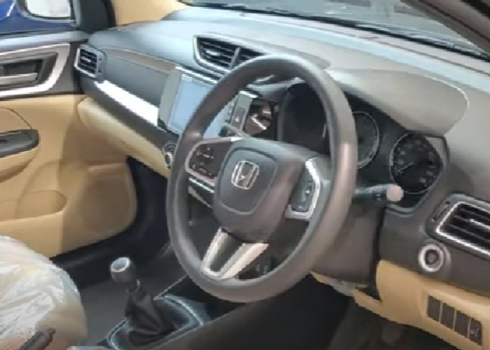 Mending Pilih Ini, Mobil LCGC Honda Amaze Punya Interior Super Mewah Dari Pada Saudaranya Brio 