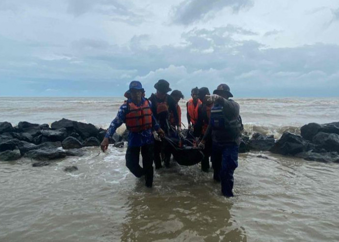 Jasad Pemuda yang Terseret Ombak Pantai Larangan Tegal Ditemukan, Tim SAR Hentikan Pencarian