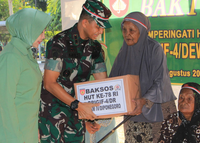 500 Paket Sembako Dibagikan Komandan Brigif-4/Dewa Ratna ke Janda TNI dan Veteran 