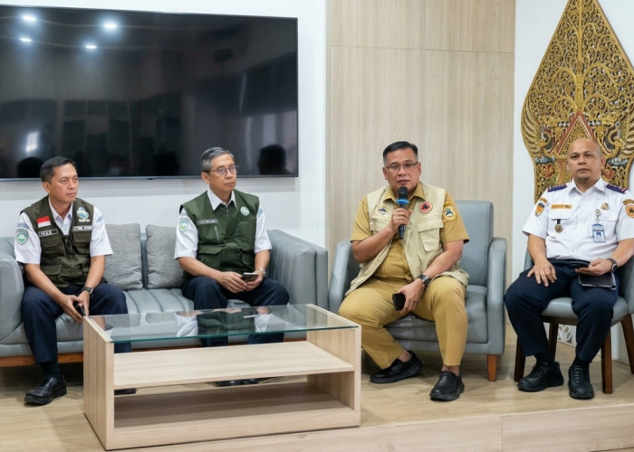 Isu Abu Erupsi Krakatau Turun di Jateng Dipastikan Hoaks, Ini Faktanya