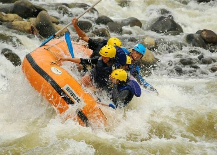 Wisata Ekstrim Arung Jeram Sungai Serayu, Berikut Tips dan Harga Tiketnya