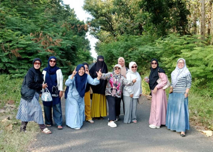 Aksi Perempuan Balapulang Tegal Jaga Hutan Jati Demi Udara Bersih Anak Cucu