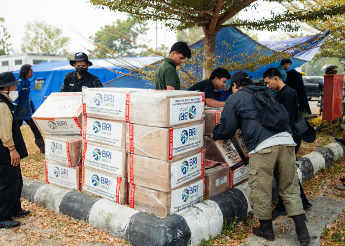 BRI Peduli Salurkan 270 Unit Mesin Pompa Air untuk Penanganan Karhutla Kalimantan
