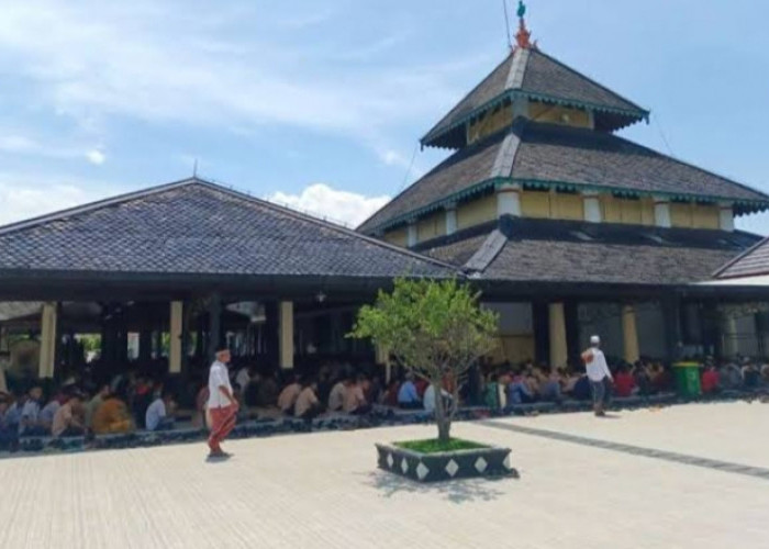 6 Fakta Menarik Masjid Agung Demak, Masjid Tertua di Pulau Jawa Saat Ramadhan