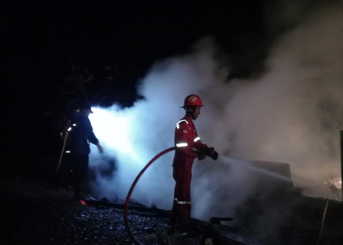 Kebakaran Warung di Pemandian Air Panas Tirta Husada Brebes, Api Muncul saat Pemilik Sedang Tidur