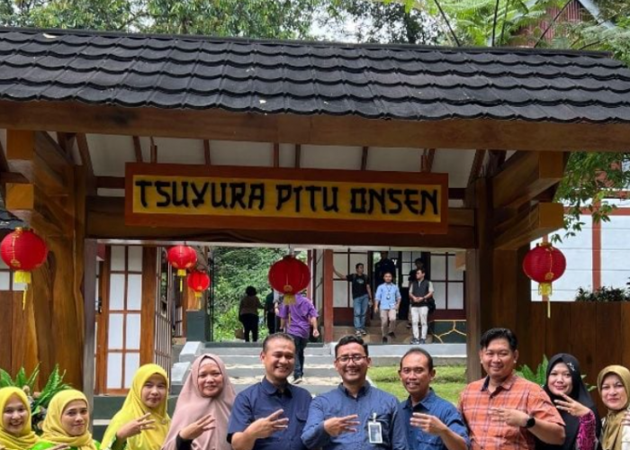 Kolam Renang Air Panas Alami Privat di Baturraden ini Bikin Saya Lupa Pulang!