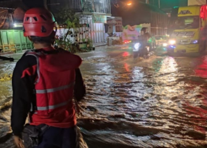 Sungai Babakan Brebes Meluap, Ratusan Rumah di 3 Desa Terendam