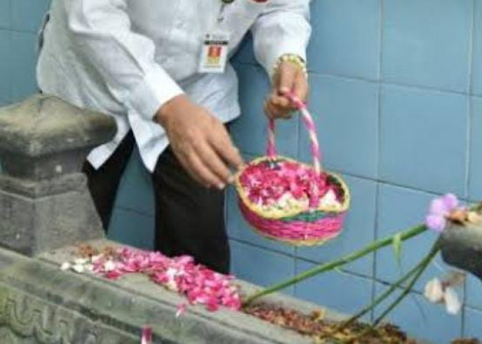 8 Mitos di Jawa tentang Pemakaman Bikin Merinding, Nomer 4 Terkait Perawan