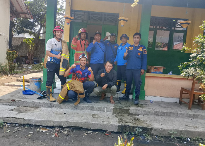 Kebakaran Gedung SDN Kedungkelor 02 Tegal Hanguskan Ruang Kelas saat Renovasi