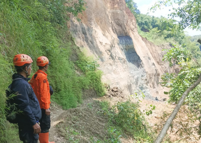 Longsor di Brebes, Satu Lansia Dikabarkan Hilang