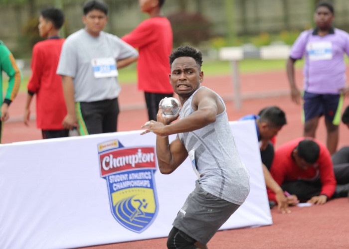 Hari Pertama Kompetisi Atletik Pelajar Kualifikasi Papua di Mimika Langsung Pecah Rekor