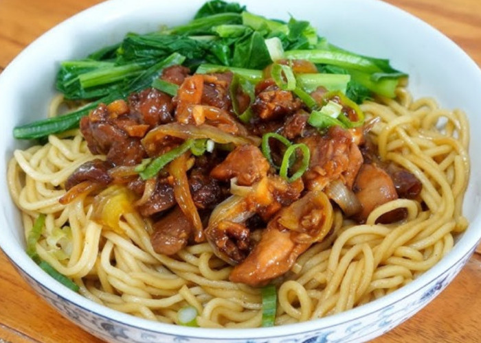 Ngidam Mie Ayam? Ini 5 Spot Mie Ayam Enak di Bandung yang Bikin Ketagihan