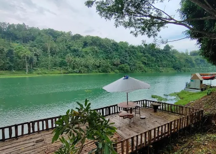 Pantai, Bukit, hingga Gua! Ini 8 Wisata Alam Murah di Kebumen yang Wajib Dikunjungi