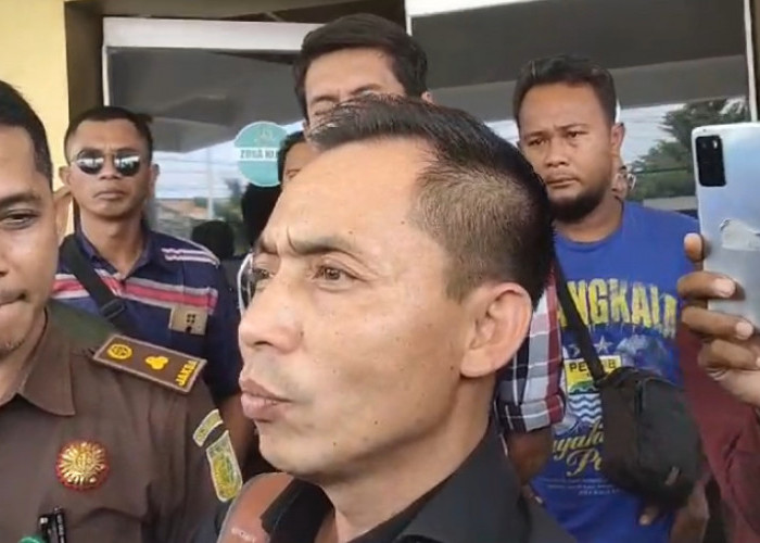 Sorotuti Putusan DKPP Terkait Penggelembungan Suara Pileg 2024 di Brebes, Warga Datangi Kantor APH