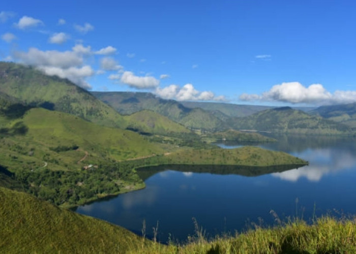 5 Myths of Lake Toba: From Giant Fish to Giant Dragons, Revealing the Secrets Behind Its Beauty