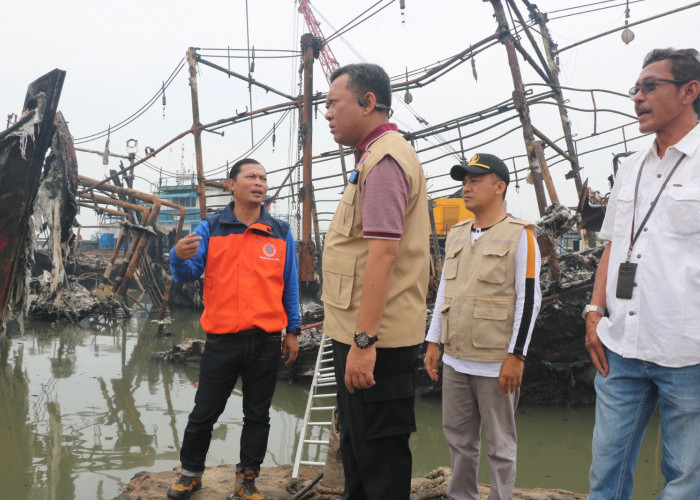 Datangi Lokasi Kebakaran Kapal di Tegal, Ini yang Akan Dilakukan Pj Wali Kota