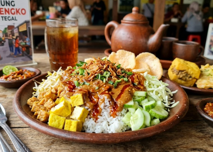 Cuma Modal Rp10 Ribu, Kuliner Viral Sekitar Stasiun Tegal Ini Bikin Kenyang Seharian, Kok Bisa?