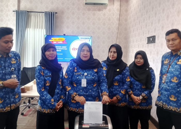 Wujudkan Tertib Kelola Kearsipan, DPMPTSP Brebes Musnahkan Arsip Kadaluarsa