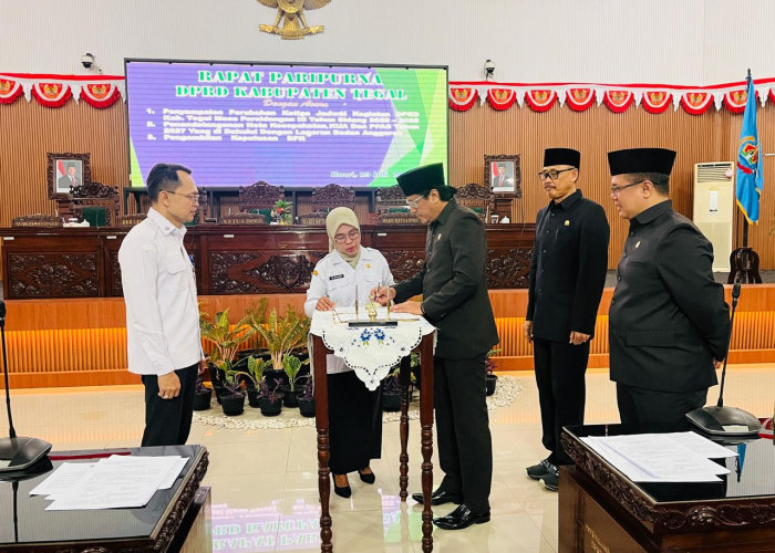 DPRD Kabupaten Tegal Sahkan 3 Perda Baru, Atur Permukiman, Pengelolaan Aset Daerah, dan Sumber Daya Air