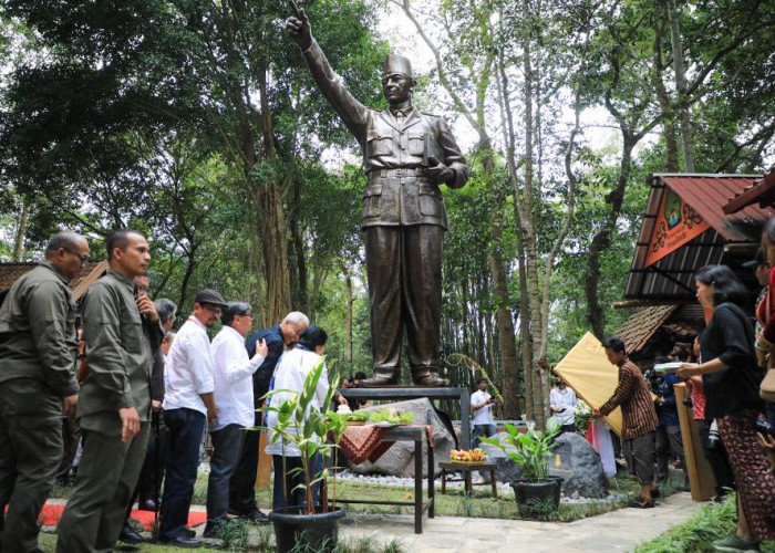 Megawati Resmikan Patung Bung Karno, Ganjar: Pancasila In Action Butuh Pendekatan Budaya 