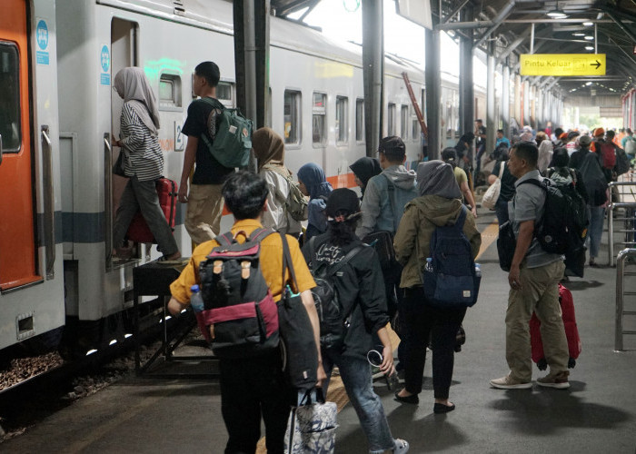 Puncak Arus Balik Libur Nataru, 29.000 Penumpang Naik Kereta Api dari Stasiun di Daop IV Semarang