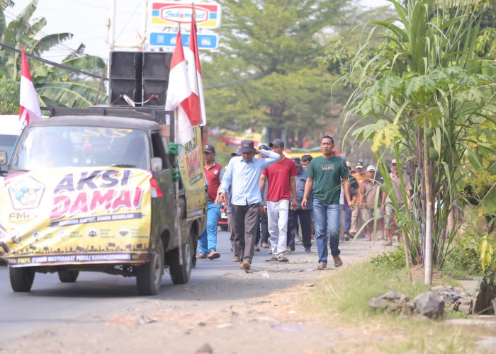 Bawa Sejumlah Tuntutan, Warga di Brebes Geruduk Balai Desa 
