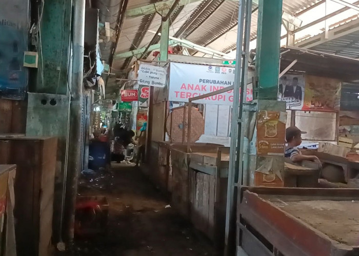 Sepi, Pedagang di Pasar Induk Brebes Pilih Menutup Kiosnya
