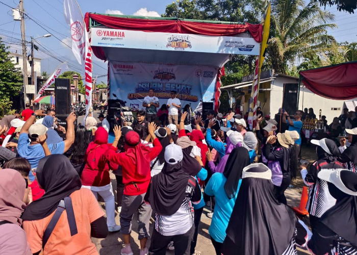 Uji Kepraktisan Bagasi Yamaha Gear Ultima: Sanggup Muat Belanjaan Berat!