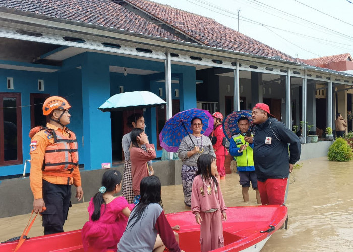Hujan di Kabupaten Tegal Diprediksi Reda Pertengahan Maret, Bupati Siapkan Rp15 Miliar untuk Perbaikan Jalan