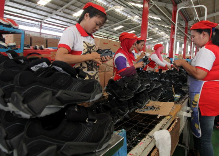 Setelah Catat Rugi 4 Tahun Berturut-turut, Pabrik Sepatu Bata Purwakarta Umumkan Tutup 