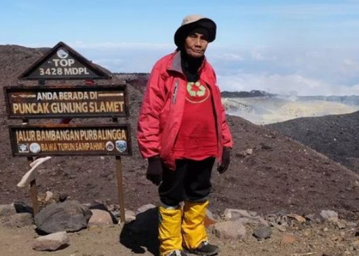 Mbah Yuni, Nenek 70 Tahun Asal Pekalongan Taklukan 14 Puncak Gunung di Indonesia, Salah Satunya Gunung Slamet