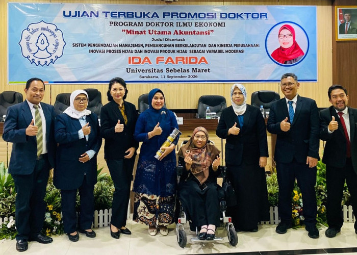Ida Farida Dosen Harkat Negeri Raih Gelar Doktor Ekonomi UNS