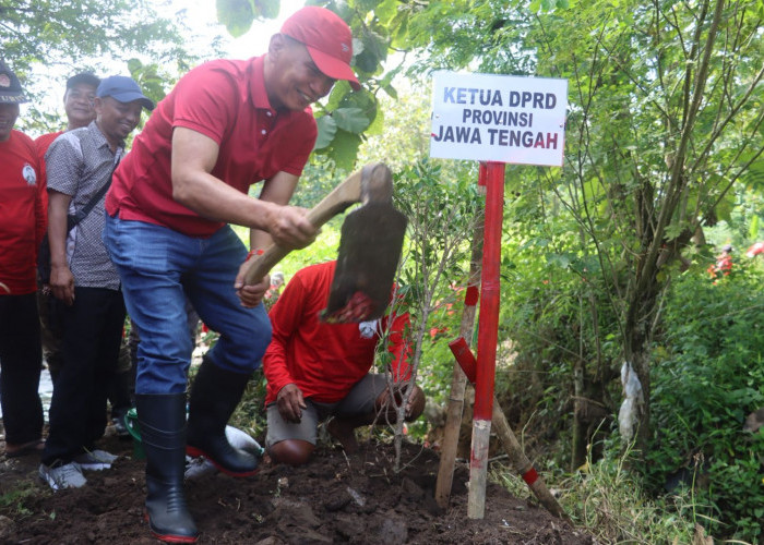 Atasi Kelangkaan Air Petani, Sumanto Canangkan Gerakan 'Jogo Kali Merawat Bumi' di Karanganyar